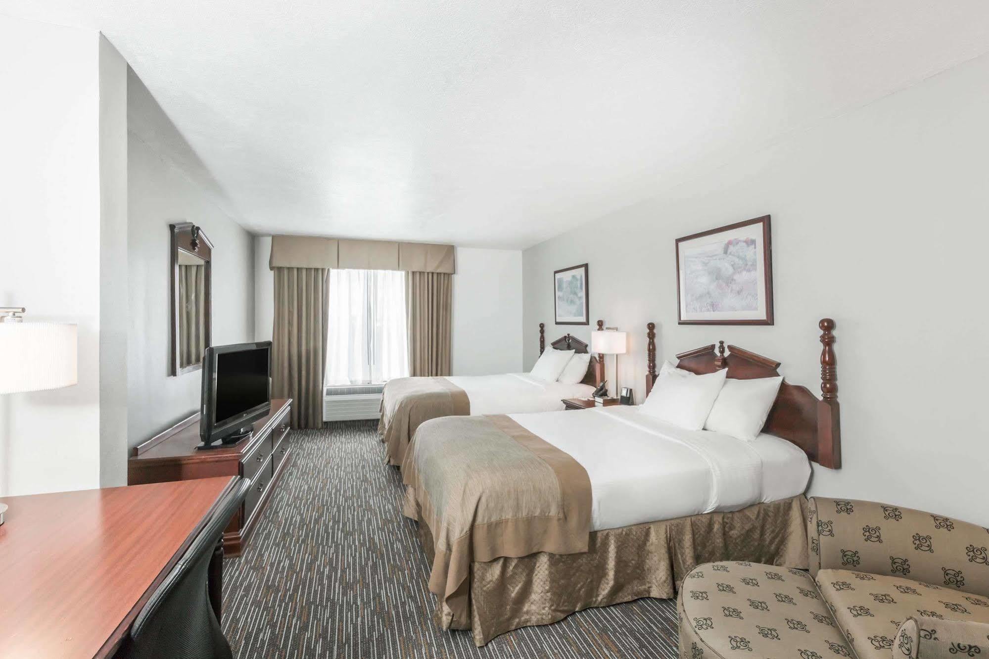 Comfort Inn & Suites Columbus North Extérieur photo